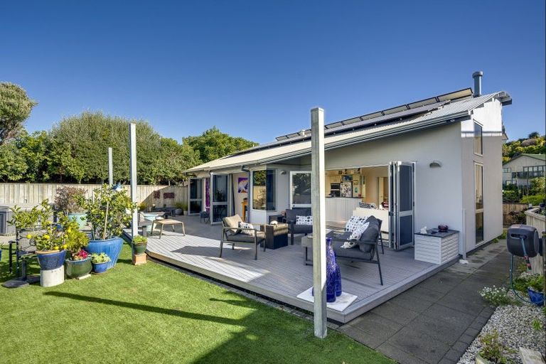 Photo of property in 130a Priestley Terrace, Bluff Hill, Napier, 4110