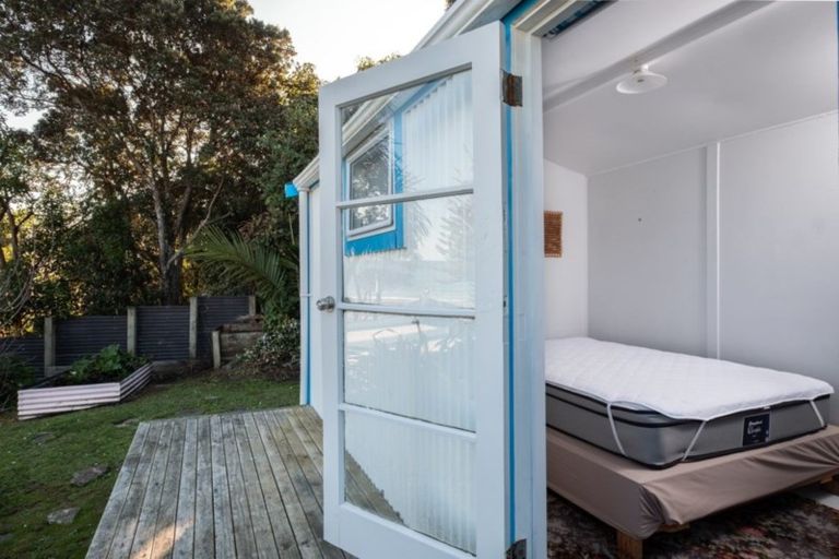 Photo of property in 12 Makorori Beach Road, Makorori, Gisborne, 4073