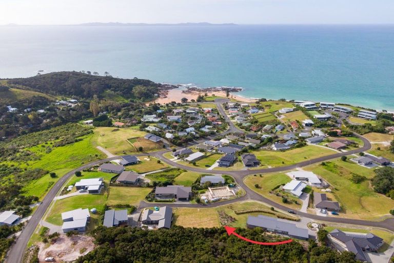 Photo of property in 14 Sunrise Place, Cable Bay, 0420