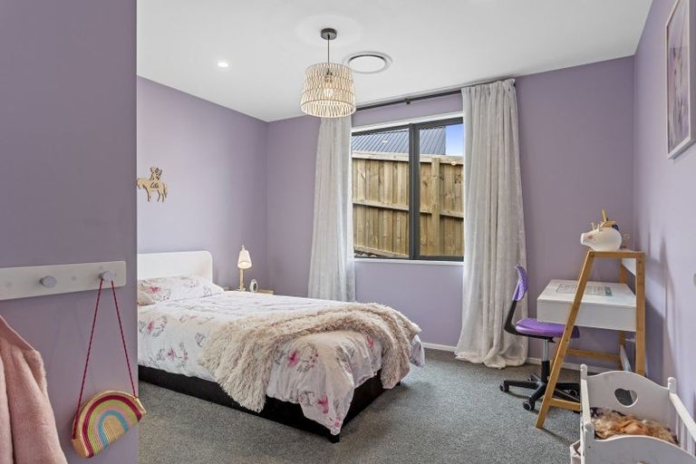 Photo of property in 206 Penruddock Rise, Westmorland, Christchurch, 8025