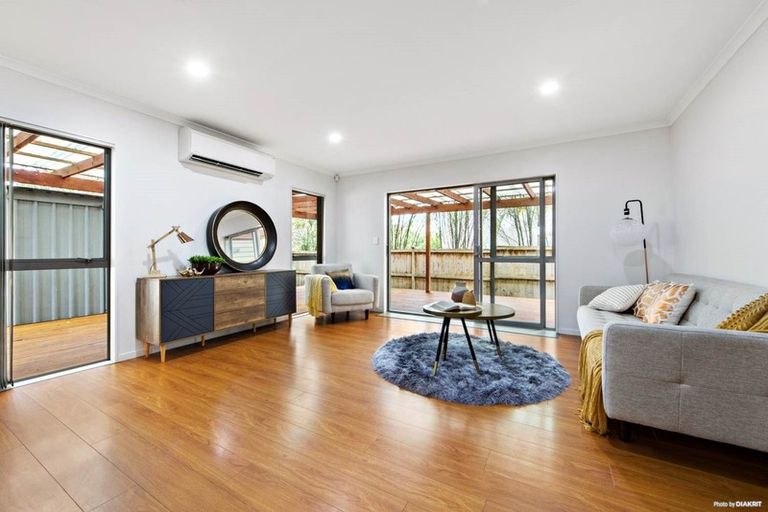 Photo of property in 41c Redoubt Road, Goodwood Heights, Auckland, 2105