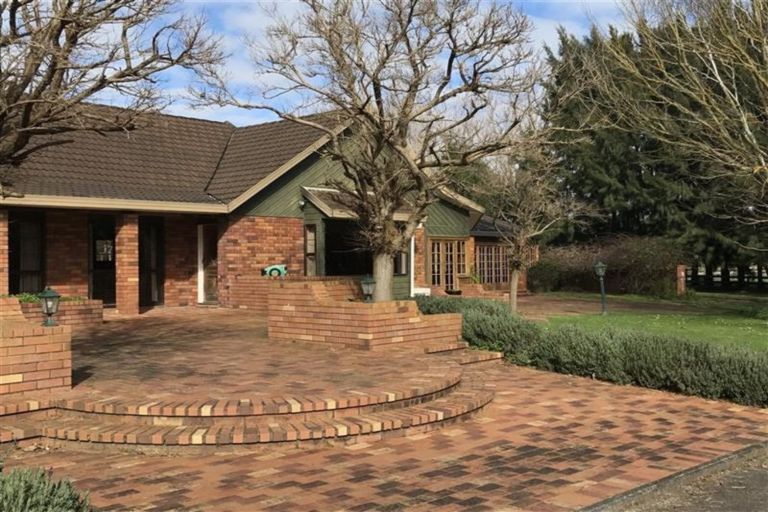 Photo of property in 81 Pararekau Road, Karaka, Papakura, 2580