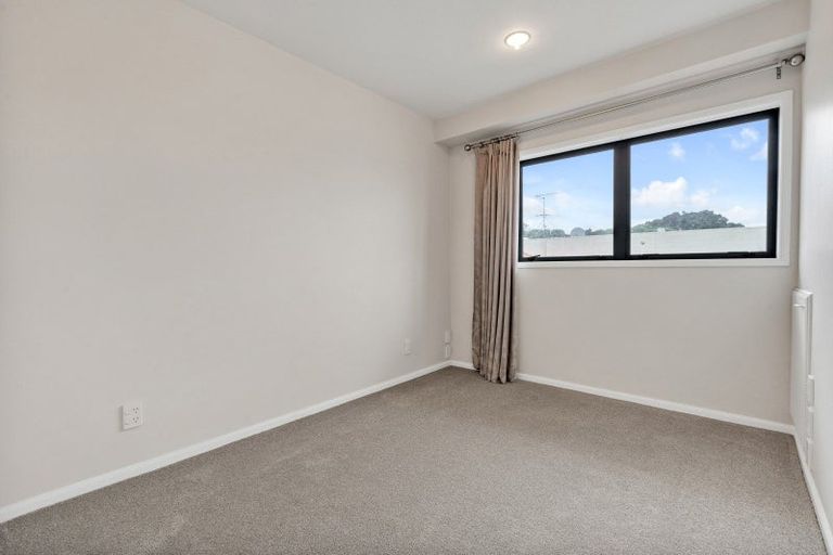 Photo of property in 6/5 Cook Street, Howick, Auckland, 2014
