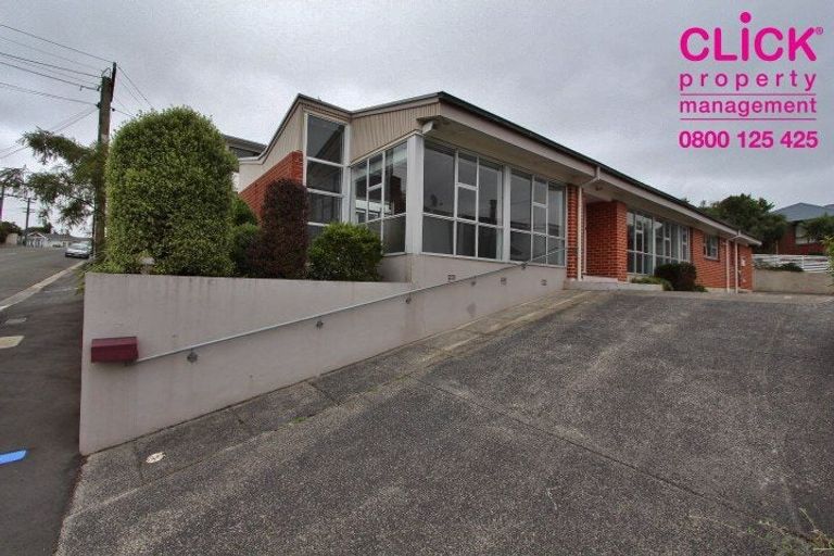 Photo of property in 72 Hawthorn Avenue, Mornington, Dunedin, 9011