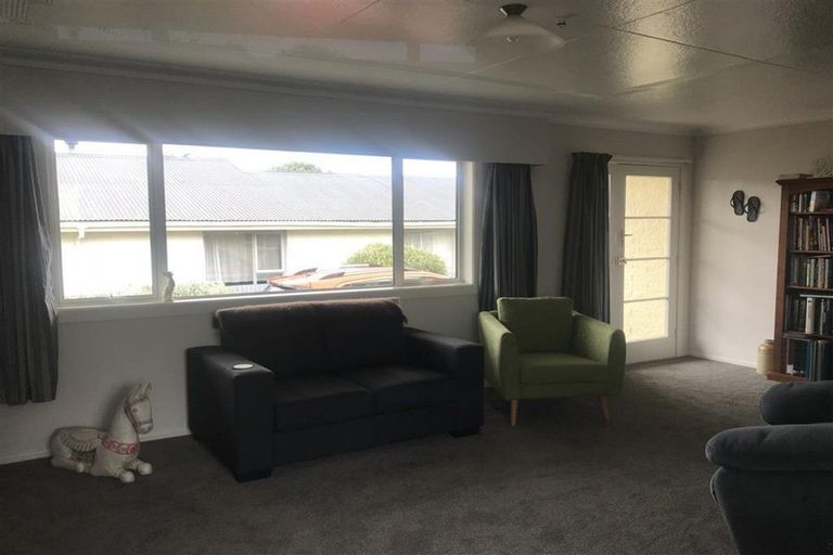 Photo of property in 71 Mcquarrie Street, Kingswell, Invercargill, 9812