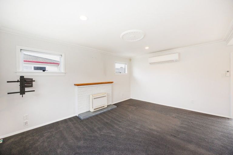 Photo of property in 345 Tremaine Avenue, Takaro, Palmerston North, 4412