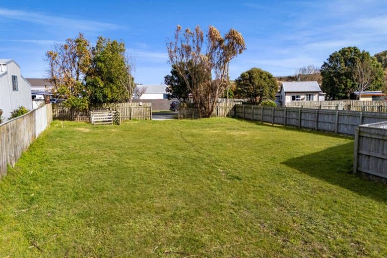 Photo of property in 4 Kawei Road, Ohawe, Hawera, 4671