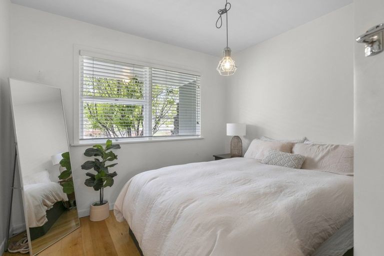 Photo of property in 19 Church Street, Northcote Point, Auckland, 0627