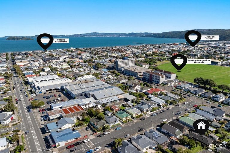 Photo of property in 2/9 Atiawa Street, Petone, Lower Hutt, 5012