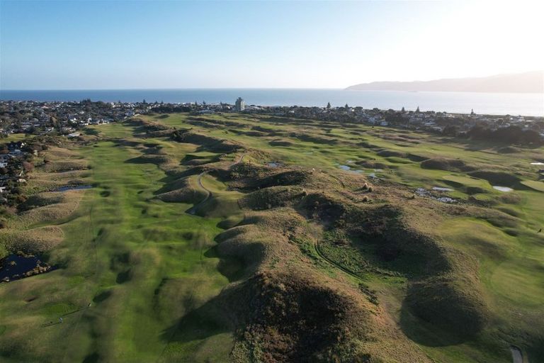 Photo of property in 61a Callender Terrace, Paraparaumu Beach, Paraparaumu, 5032