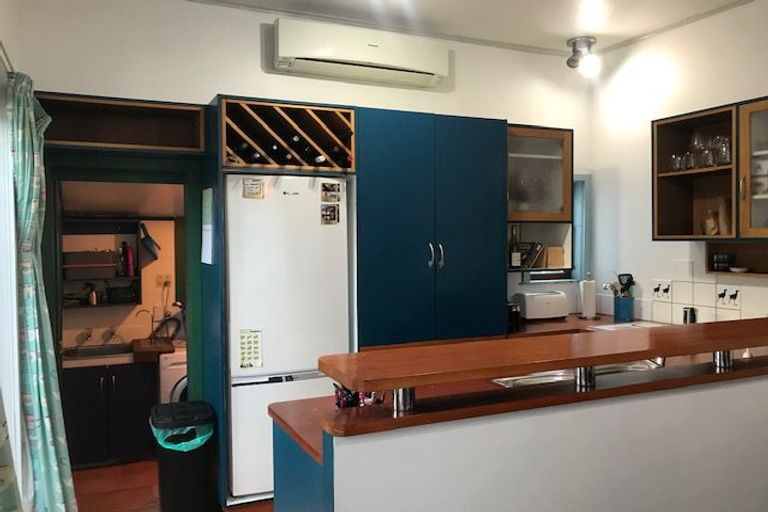 Photo of property in 9 Myrtle Crescent, Mount Cook, Wellington, 6021