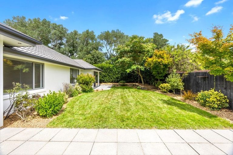 Photo of property in 25 Mokihi Gardens, Hillmorton, Christchurch, 8024