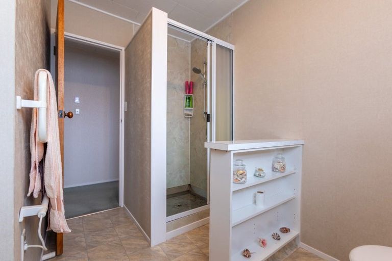 Photo of property in 8b Allardice Street, Dannevirke, 4930