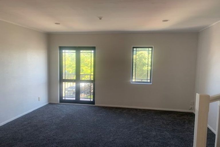 Photo of property in 9/77 Saint George Street, Papatoetoe, Auckland, 2025