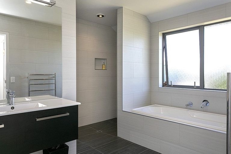 Photo of property in 11 Royal Coachman Drive, Nukuhau, Taupo, 3330