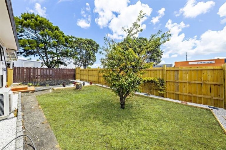 Photo of property in 1/149 Te Irirangi Drive, Flat Bush, Auckland, 2019