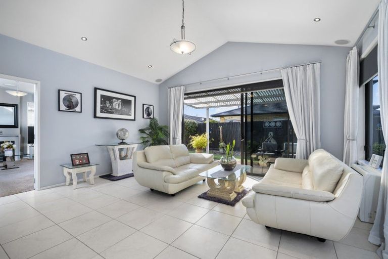 Photo of property in 39 Inverness Drive, Pyes Pa, Tauranga, 3112