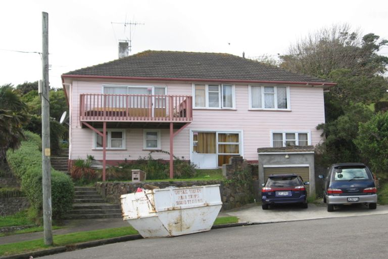 Photo of property in 7 Berkshire Grove, Cannons Creek, Porirua, 5024