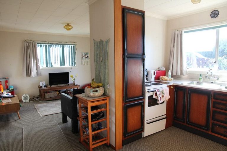 Photo of property in 1/24 Hori Street, Vogeltown, New Plymouth, 4310