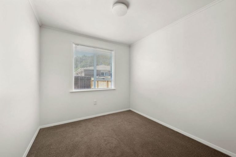 Photo of property in 4/49 Wilford Street, Wallaceville, Upper Hutt, 5018