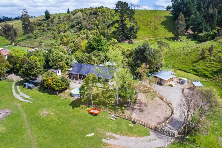 Photo of property in 275 Pohangina Road, Ashhurst, 4884