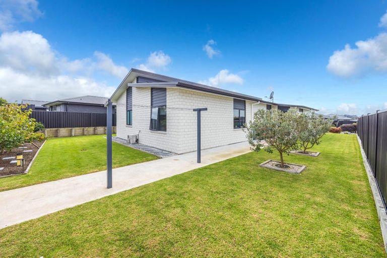Photo of property in 14 Windermere Drive, Te Awamutu, 3800