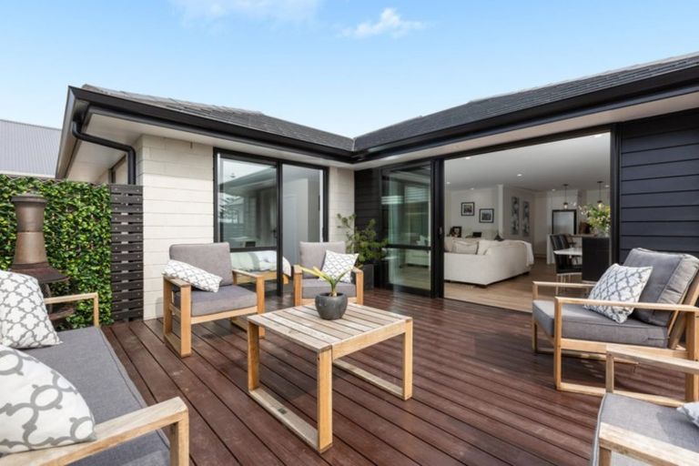 Photo of property in 4 Harding Drive, Papamoa Beach, Papamoa, 3118