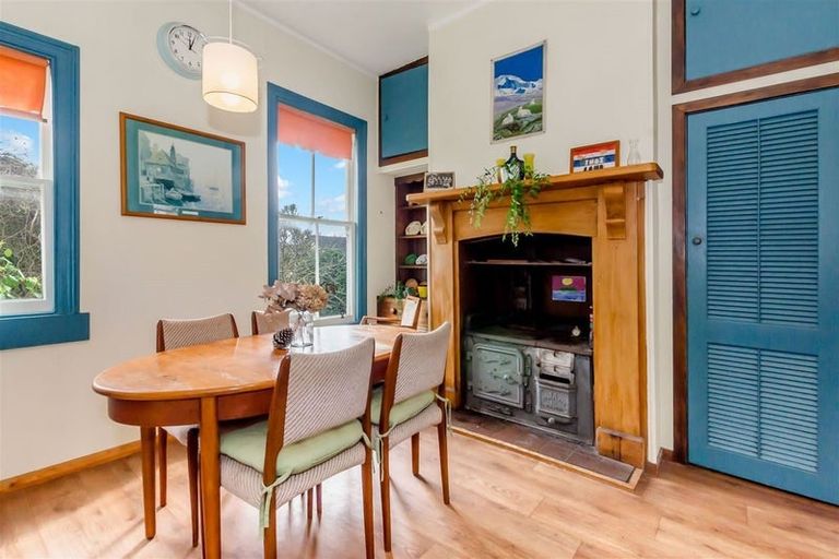 Photo of property in 17 Beach Road, Paekakariki, 5034