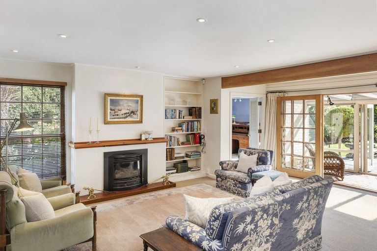 Photo of property in 48 Memorial Avenue, Ilam, Christchurch, 8053