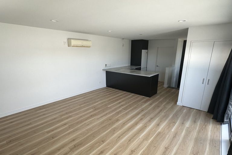 Photo of property in 470 Barbadoes Street, Edgeware, Christchurch, 8013