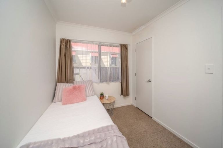 Photo of property in 1/253 Saint Aubyn Street, New Plymouth, 4310