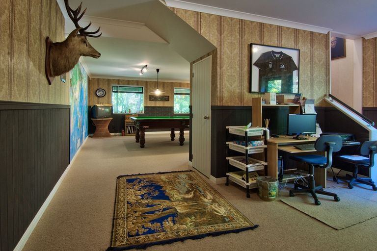 Photo of property in 12 Greenwoods Close, Titirangi, Auckland, 0604