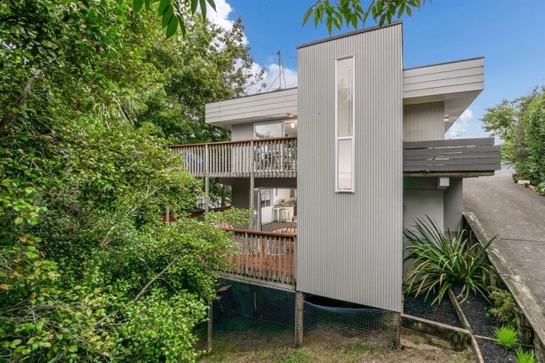 Photo of property in 1/17 Havenwood Place, Birkenhead, Auckland, 0626
