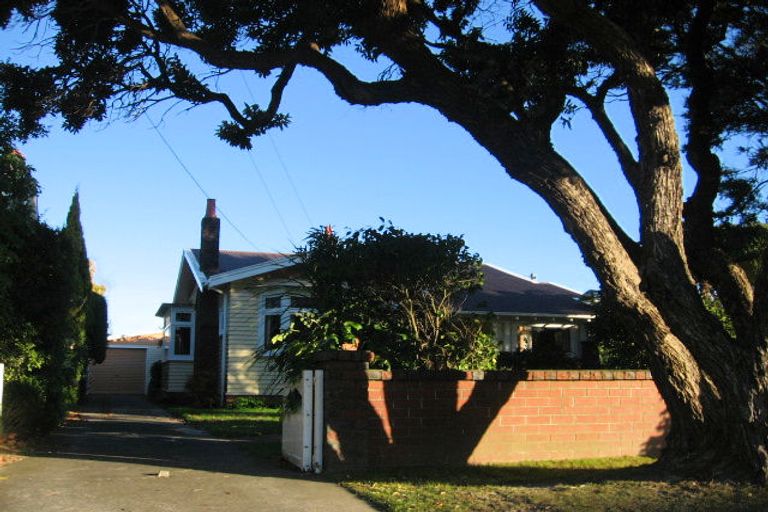 Photo of property in 6 Puriri Street, Woburn, Lower Hutt, 5010