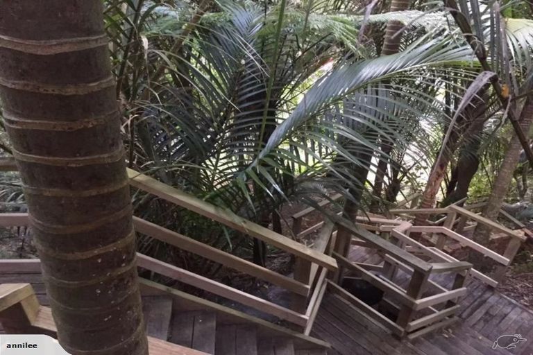 Photo of property in 30 Ocean View Road, Huia, Auckland, 0604