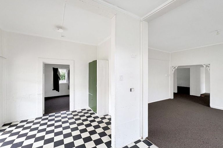 Photo of property in 16 Marne Street, Hokowhitu, Palmerston North, 4410