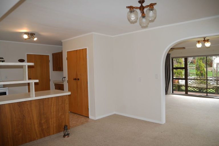 Photo of property in 72 Aorangi Road, Paraparaumu, 5032