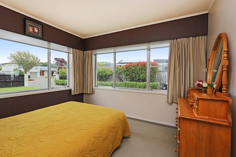 Photo of property in 17 Surrey Street, Taradale, Napier, 4112