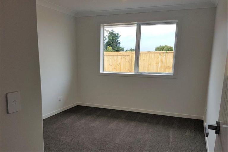 Photo of property in 89 Kaurinui Crescent, One Tree Point, 0118