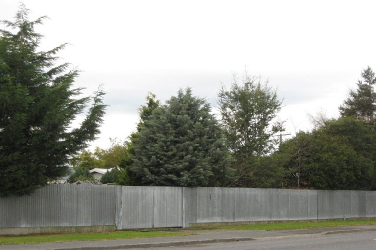 Photo of property in 16 Moore Street, Milton, 9220