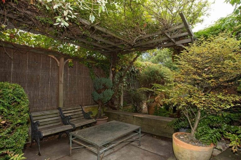 Photo of property in 3 Ripon Street, Lyttelton, 8082