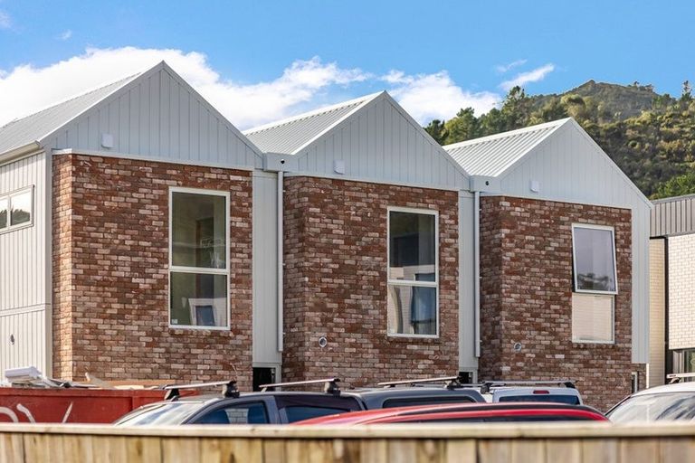 Photo of property in 10/1 Rimu Street, Naenae, Lower Hutt, 5011