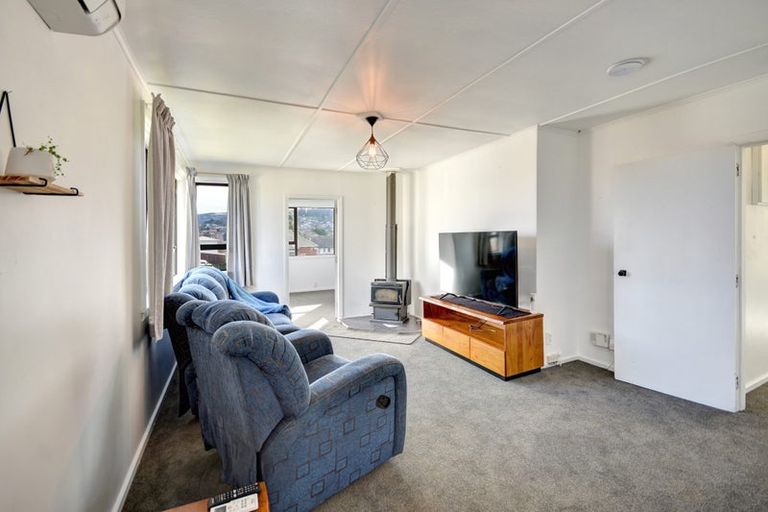 Photo of property in 21 Burgess Street, Green Island, Dunedin, 9018