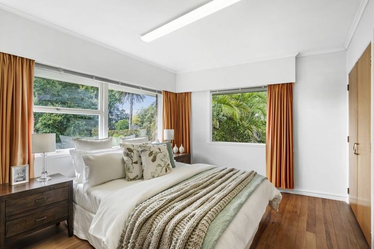 Photo of property in 216 Lake Road, Hauraki, Auckland, 0622