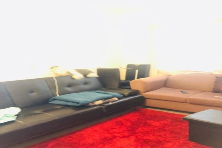 Photo of property in 307 Sunset Road, Sunnynook, Auckland, 0632