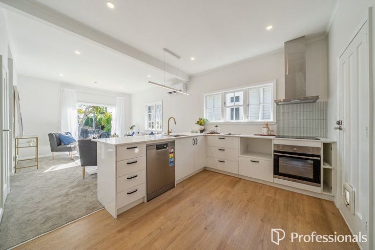 Photo of property in 12 Trafalgar Street, Waiwhetu, Lower Hutt, 5010