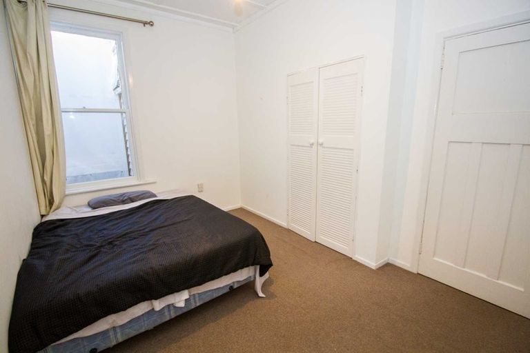 Photo of property in 25 Luxford Street, Berhampore, Wellington, 6023