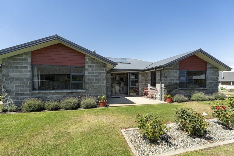 Photo of property in 24 Chandler Crescent, Clyde, 9330