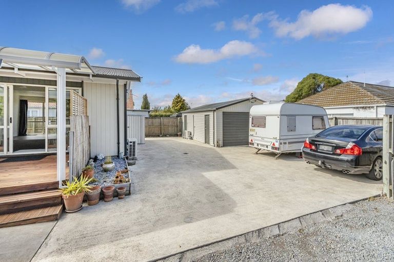 Photo of property in 330 Breezes Road, Aranui, Christchurch, 8061