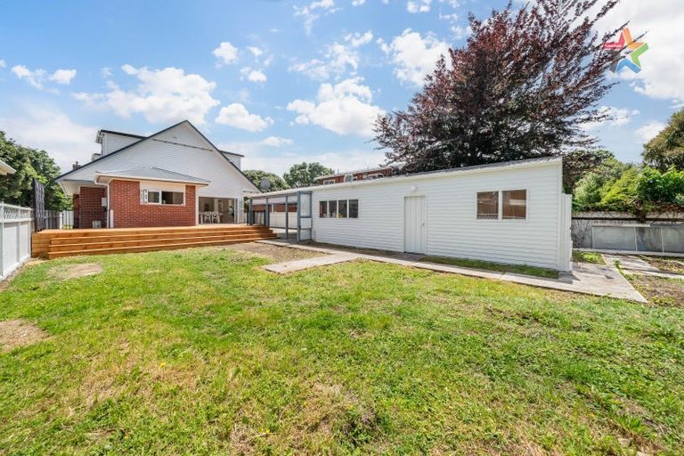 Photo of property in 44 Cambridge Terrace, Waiwhetu, Lower Hutt, 5010